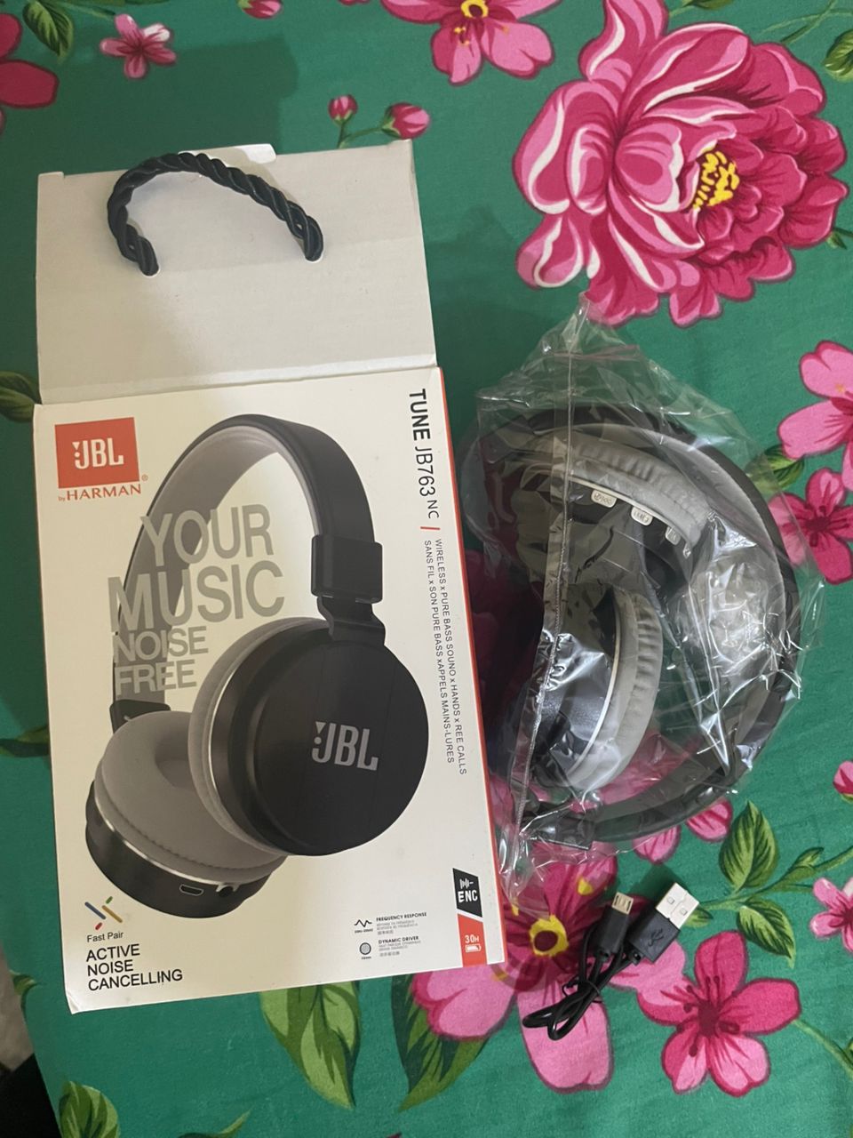 Casques JBL Tune JB763NC